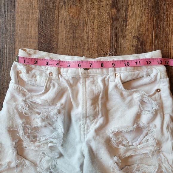 Free People We The Free Distressed White Denim Shorts - Picture 9 of 12